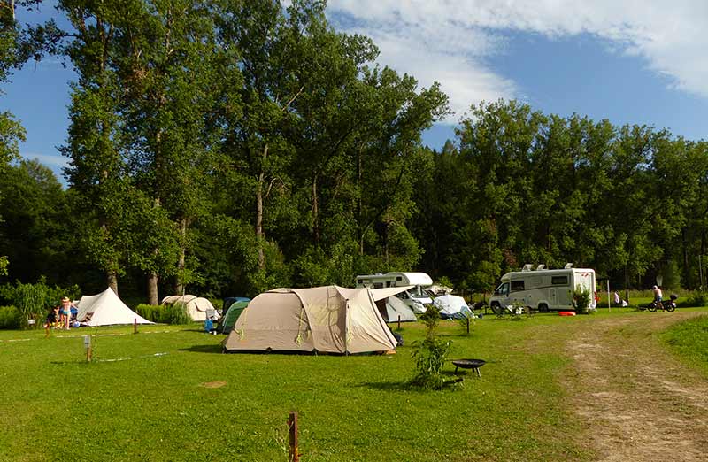 tents in camping paradijs